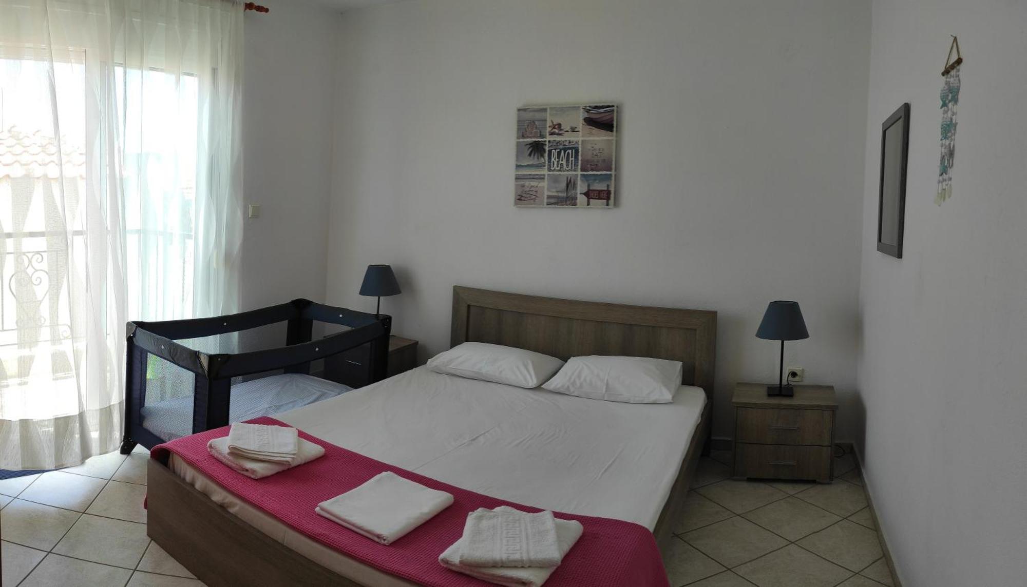 Roses Rt Apartments Skioni I Nea Skioni Dış mekan fotoğraf