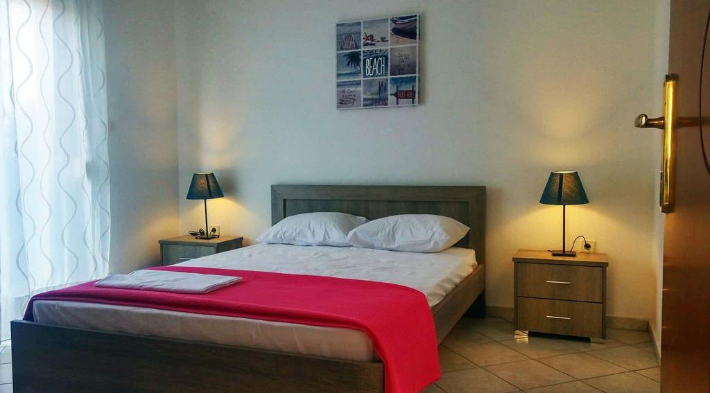 Roses Rt Apartments Skioni I Nea Skioni Dış mekan fotoğraf