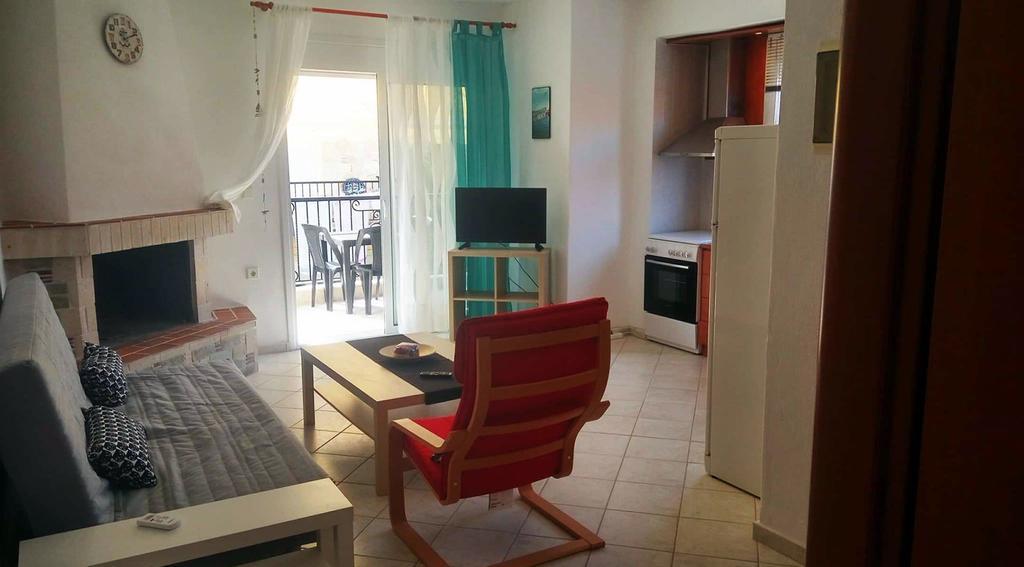 Roses Rt Apartments Skioni I Nea Skioni Dış mekan fotoğraf