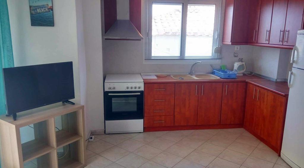 Roses Rt Apartments Skioni I Nea Skioni Dış mekan fotoğraf