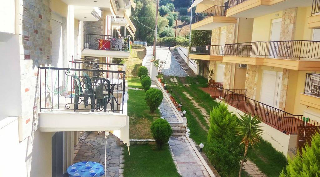 Roses Rt Apartments Skioni I Nea Skioni Dış mekan fotoğraf